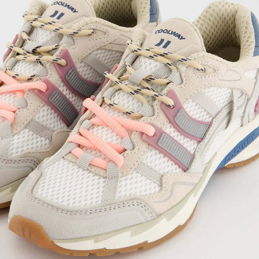 Coolway I WHT glow rush sneakers met ademend suède en mesh, lichte demping en retro stijl.