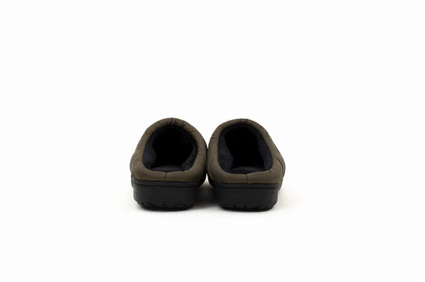 Subu I F-Line Mountain Khaki rear view of soft, warm slippers with minimalist design for indoor and outdoor use.
