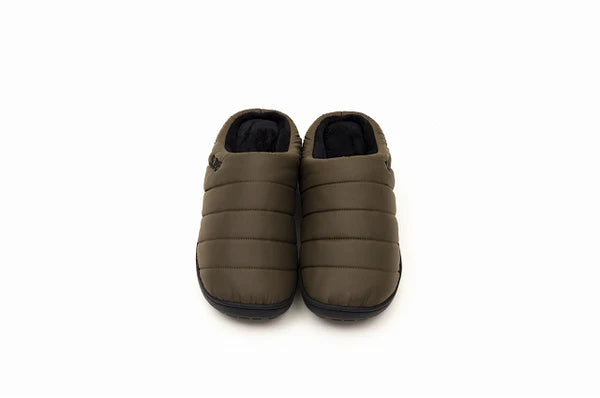 Subu I F-Line Mountain Khaki soft, warm slippers with minimalist design, ideal for indoor and outdoor use.