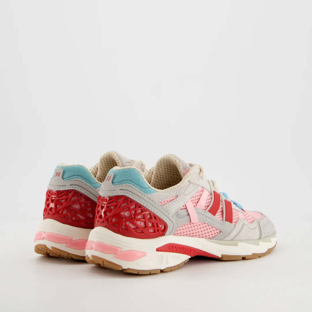 Coolway sneakers in roze en grijs met ademend mesh en rubberen zool voor dagelijks gebruik.