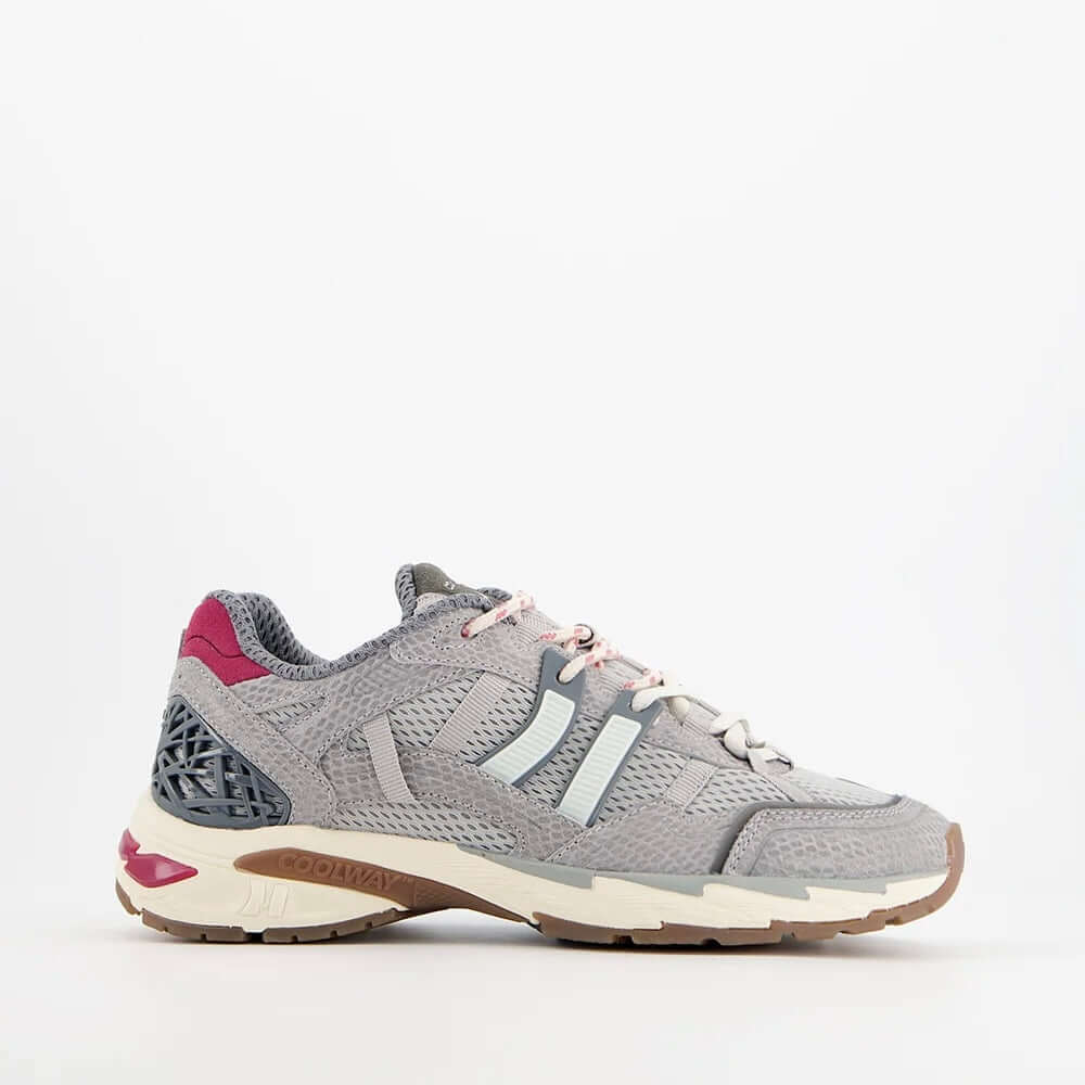 Coolway I 2003 GHY sneakers showcasing a modern retro sportswear design, perfect for casual outfits.