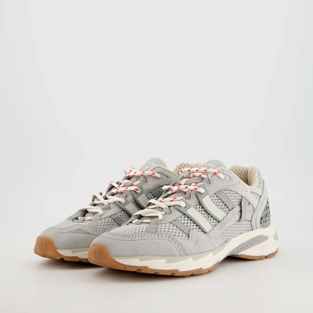 Coolway I 2003 GRY Ash Graphite sportieve sneaker met suède en mesh, retro running-stijl.