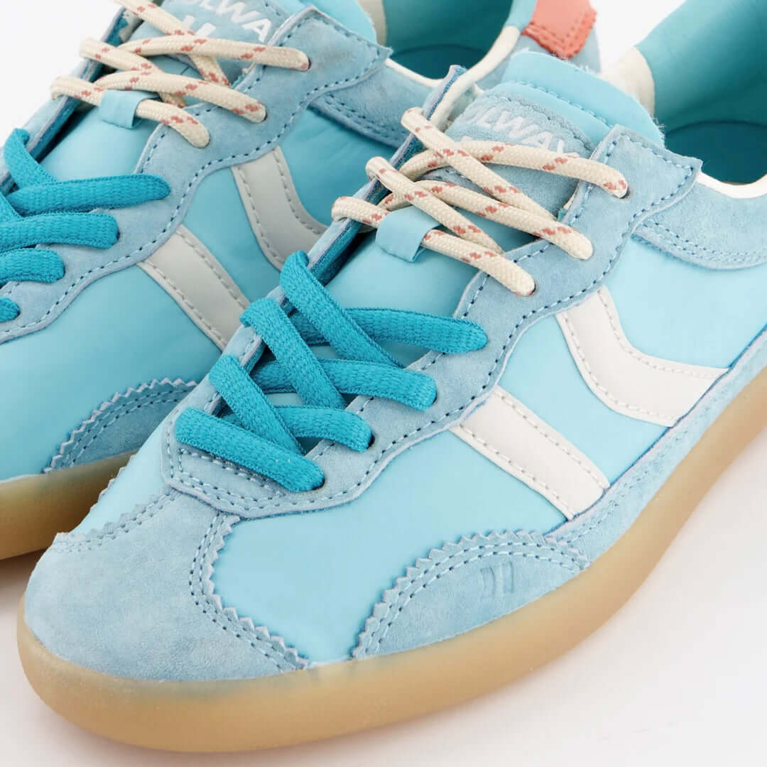 Coolway Kizuna BBL Ice Blue sneakers met sportief silhouet en moderne urban uitstraling.