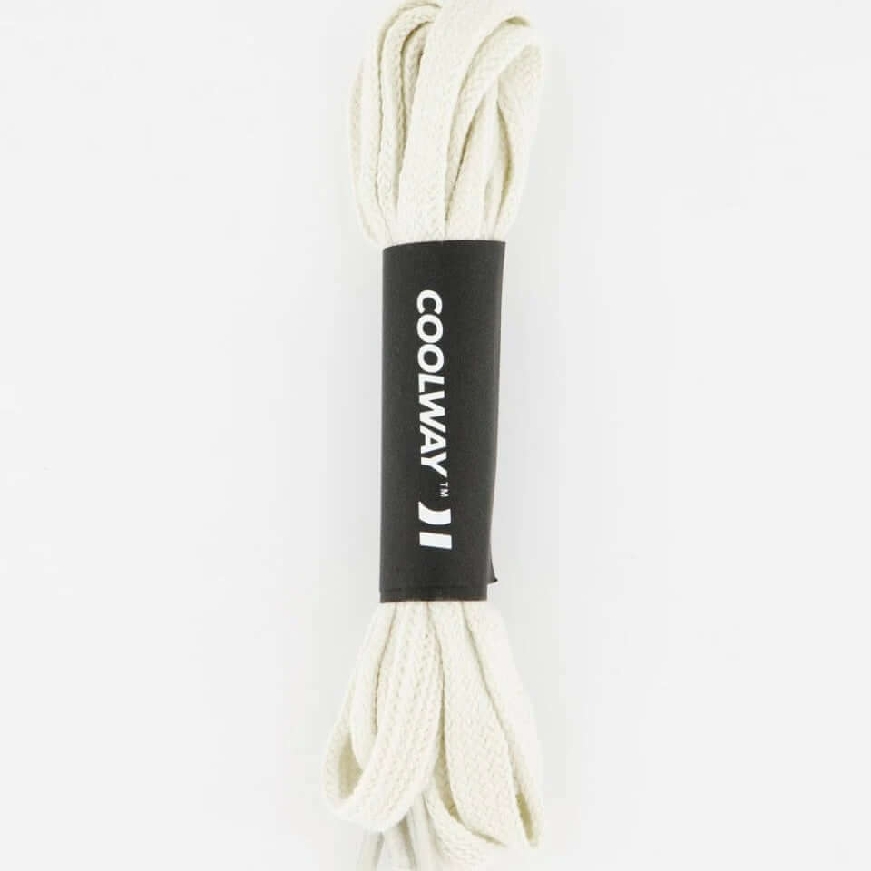 Coolway witte sneaker veters in een rol, ideaal voor het upgraden van je sneakers.