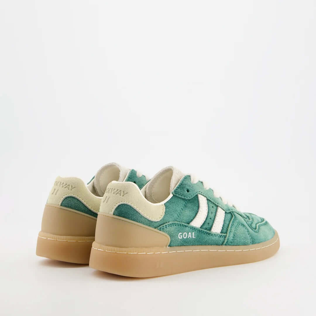 Coolway Goal GVN Kiwi chroma retro sneakers met groene bovenwerk en beige zool, perfect voor streetwear.