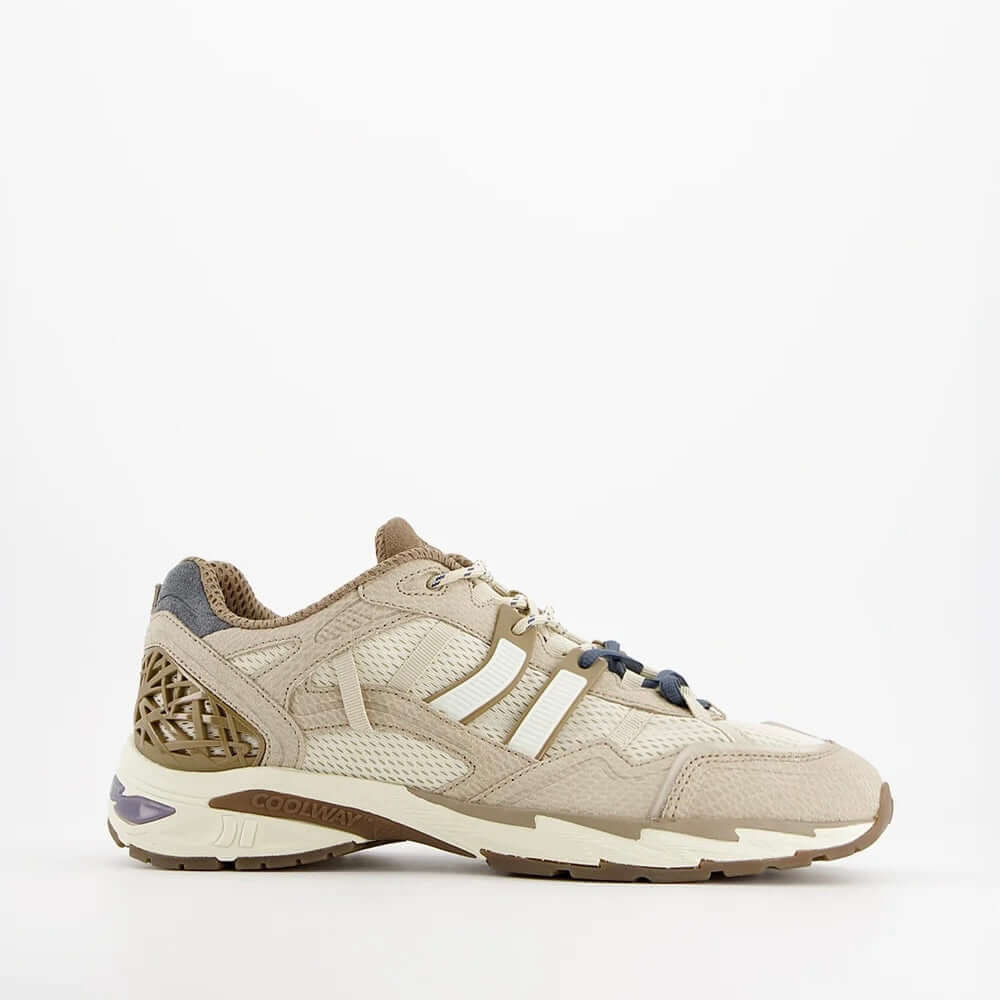 Stylish Coolway I 2003 BGE sneakers in beige with sporty design and comfortable fit.