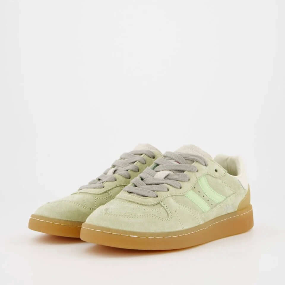 Coolway I Goal PIS groene pistache sneakers met retro uitstraling en flexibele rubberen zool.
