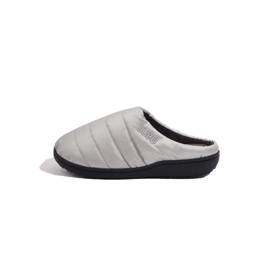 Subu I F-Line Silver soft and warm slippers with a minimalist design, ideal for indoor and short outdoor use.