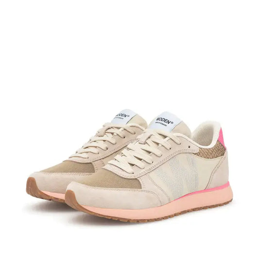 Woden I Ronja Ivory/Blush sneakers met sportief low-top design en kleur- en materiaalcombinatie.