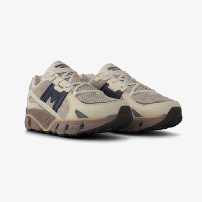 Karhu I Super Fulcrum Solitary star sneakers in beige and navy color scheme, ideal for modern retro style and comfort.