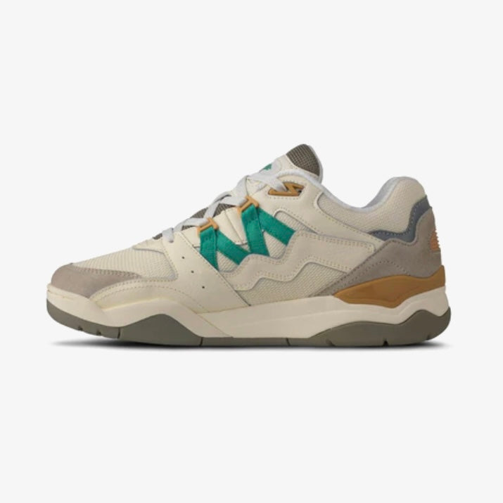 Karhu I Fusion XT sneakers in Silver Lining and Winter Green with retro design and modern functionality.