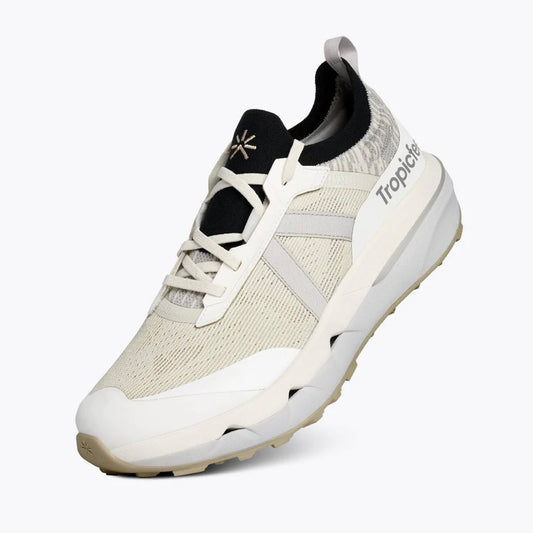 Tropicfeel I Terra 001 sneakers in silver grey, designed for comfort and grip, ideal for adventurers.