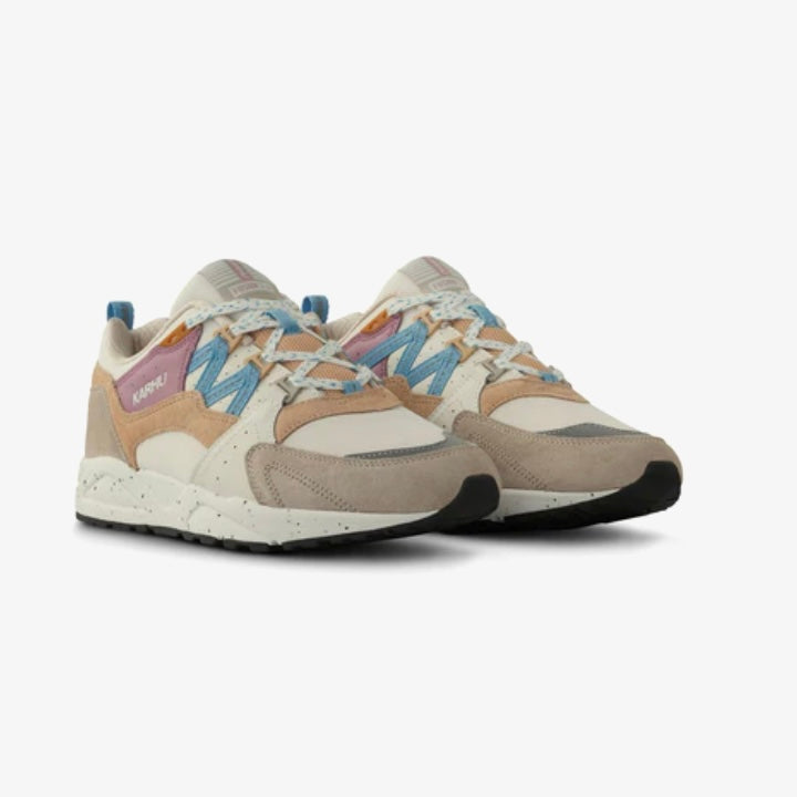 Karhu I Fusion 2.0 sneakers in silver lining and milky blue colorway, featuring retro design and modern materials.